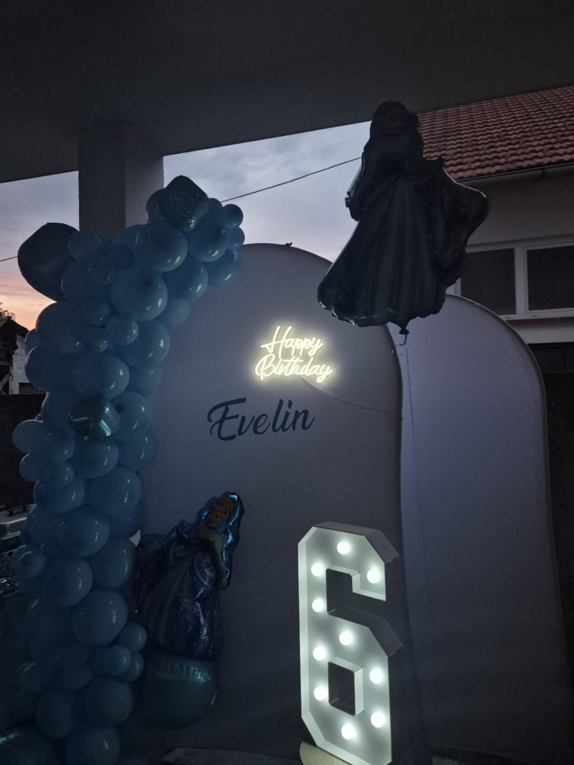 Balon zid zeleno-zlatna kombinacija